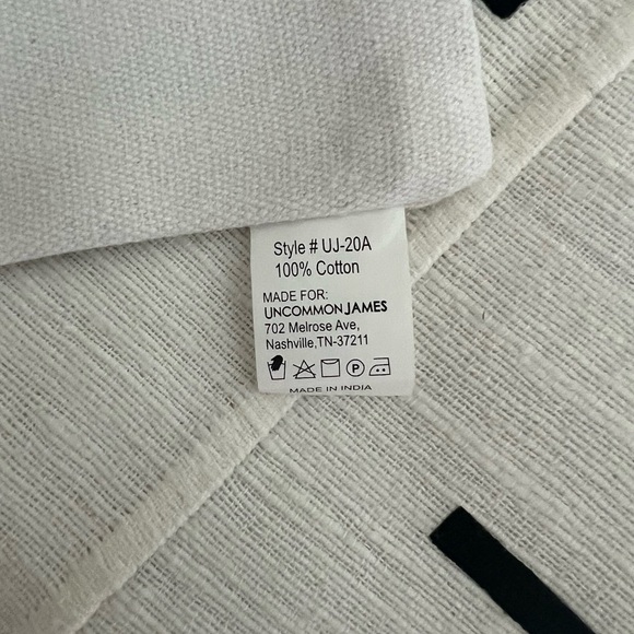 2 NWOT Uncommon James throw pillow covers - Picture 3 of 3